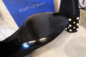 STUART WEITZMAN（スチュアート ワイツマン）ブーツの靴底を違和感が 
