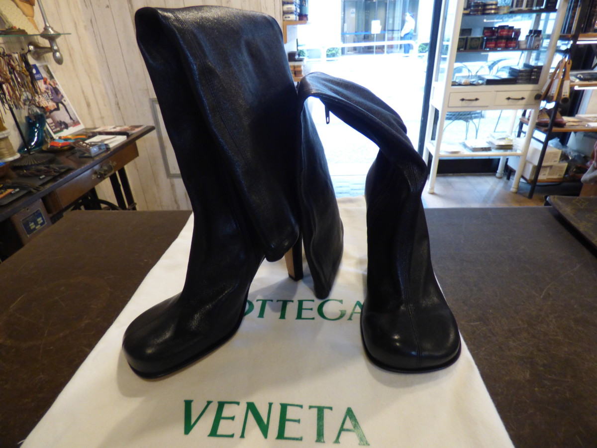 BOTTEGA VENETAボッテガ ヴェネタロングブーツの靴底をイタリア製