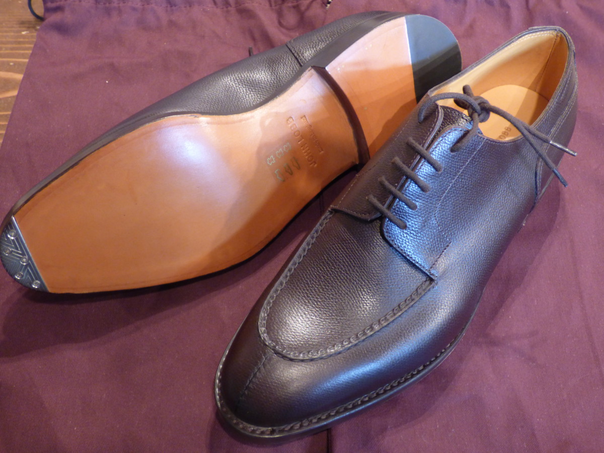JOHN LOBB（ジョンロブ）型押しレザーのシャンボードⅡをlulu 