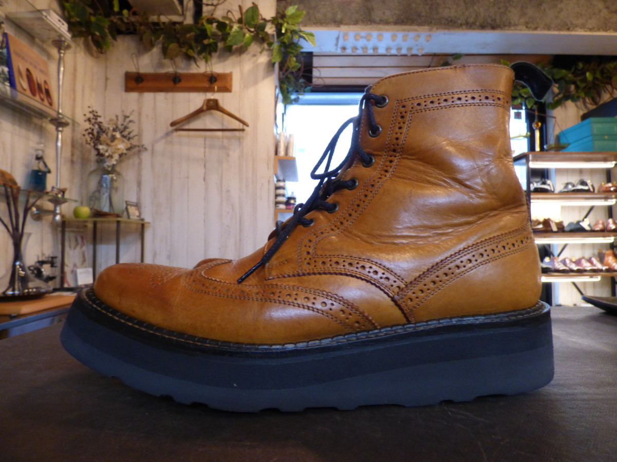 foot the coather（フットザコーチャー）ブーツの厚底クレープソールを 