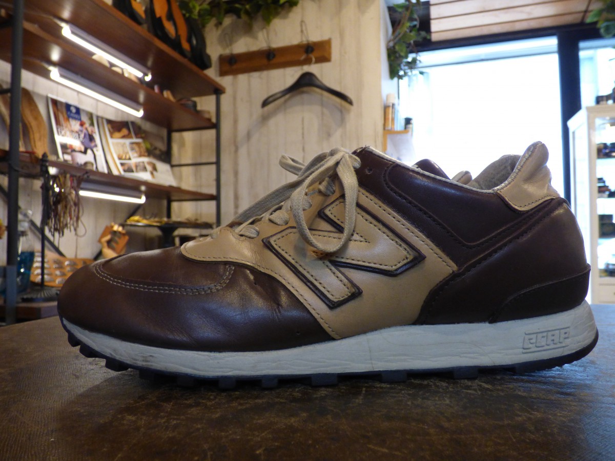 BLAZE 劣情 new balance（ニューバランス）576の劣化したカカト部分を作り変え修理